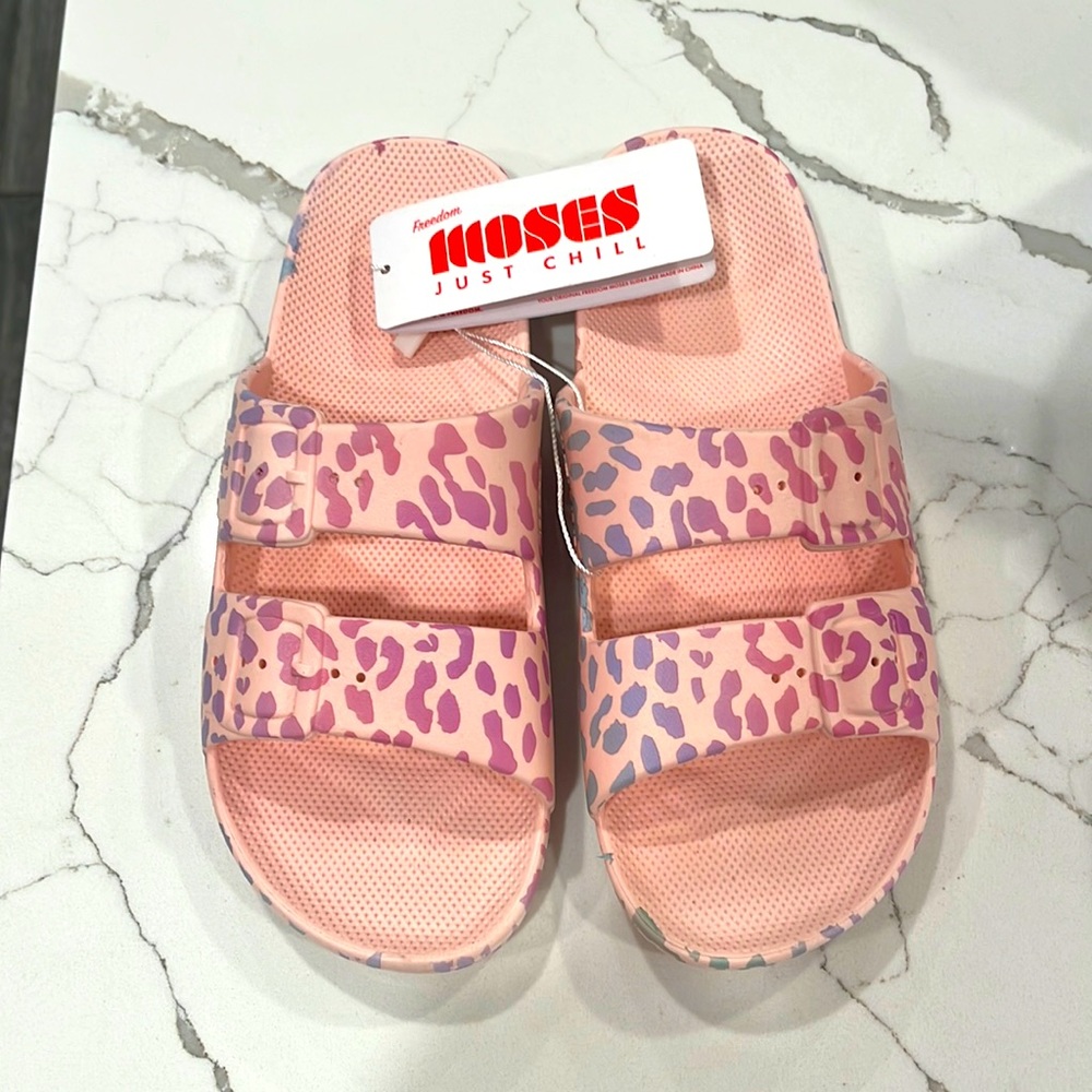 Freedom Moses Womens Sandals